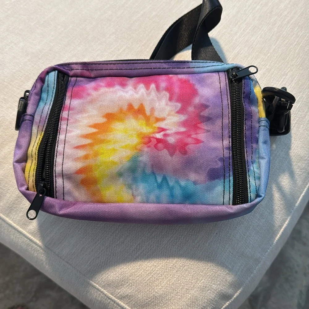 Moving - Picture 2 of 4